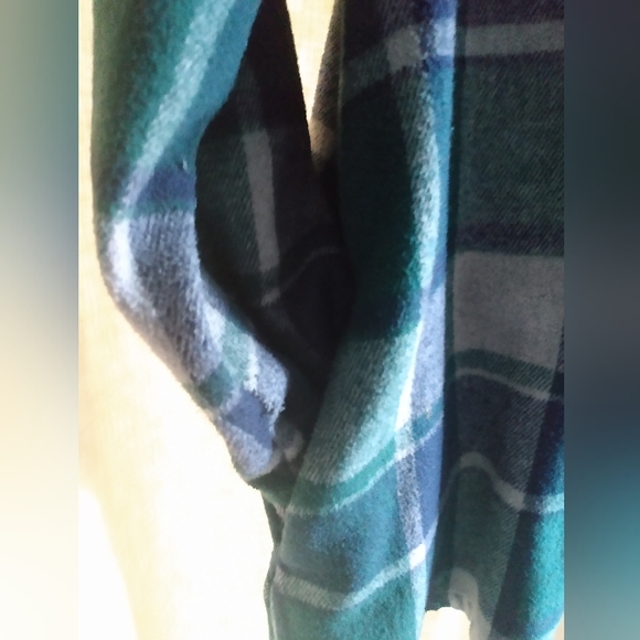 Women's Green Plaid 2XL Button Front Long Sleeved Shacket - Picture 3 of 8